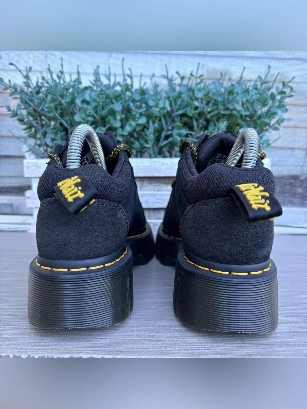 Dr. Martens Woodward Lo zip shoes